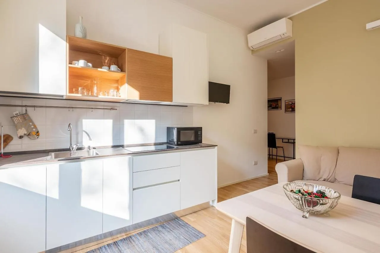 Spacious & Comfortable Apartment In Duomo By Easylife Milan 0*,