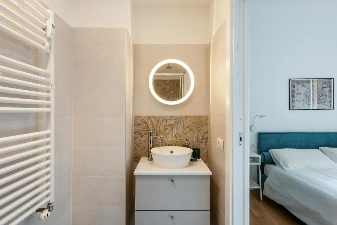 Spacious & Comfortable Apartment In Duomo By Easylife Milan 0*,  Italie