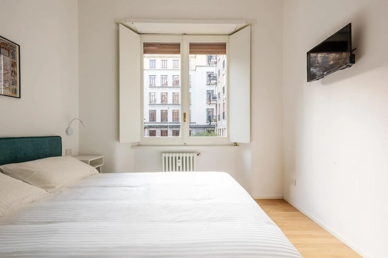 Spacious & Comfortable Apartment In Duomo By Easylife Milan